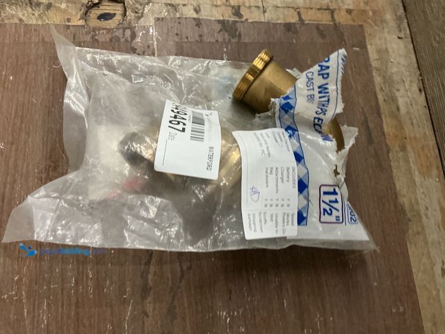 Lot 49-5449467 - Everbilt
LA Code 1-1/2 in. Unfinished Cast Brass Sink Drain P- Trap Unused