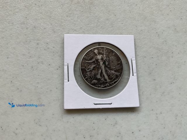 Lot 49-5341822 - 1947 WALKING LIBERTY HALF DOLLAR COIN 90% SILVER