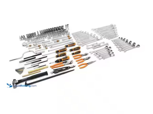 Lot 49-1592724 - GEARWRENCH General Mechanics Tool Kit in EVA Foam Trays (184-Piece), MSRP $2,226.68, Model # GWGMTK1...