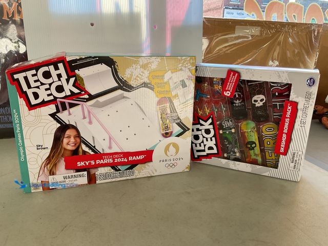 Lot 49-1505987 - COLLECTIBLE NICE LOT OF TECH DECK SKY’S PARIS 2024 RAMP AND SK8SHOP BONUS PACK (6 BOARDS) NEW IN PAC...