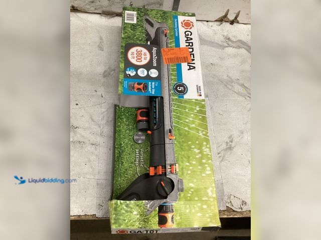 Lot 49-5542985 - Aquazoom Oscillating Sprinkler 3900 Sq. Ft - Great for Large Yards Unused