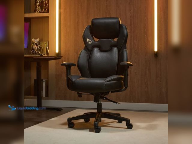 Lot 49-2001412 - DPS Encode 3D Insight Gaming Chair, Model # 1782904, Unused, Has attachments.   Ref#CRS0626
