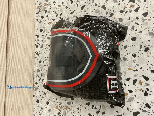 Lot 49-3528920 - harrison howard set of 4 large horse bandage. Unused