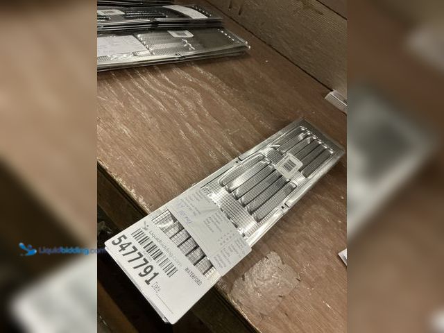 Lot 49-5477791 - AIR VENT 84126 16" x 4" Aluminum UNDREVE Vent (4pack) New