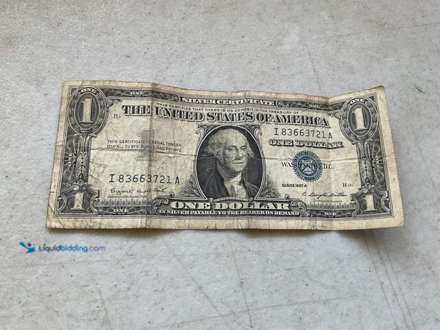 Lot 49-5350479 - 1957 A BLUE SEAL UNITED STATES ONE DOLAR SILVER CERTIFICATE