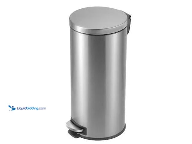 Lot 49-3631453 - StyleWell 8 Gal. Stainless Steel Round Step-On Trash Can, Model # STY-SOT-30-1, Unused.   Ref#PA0804