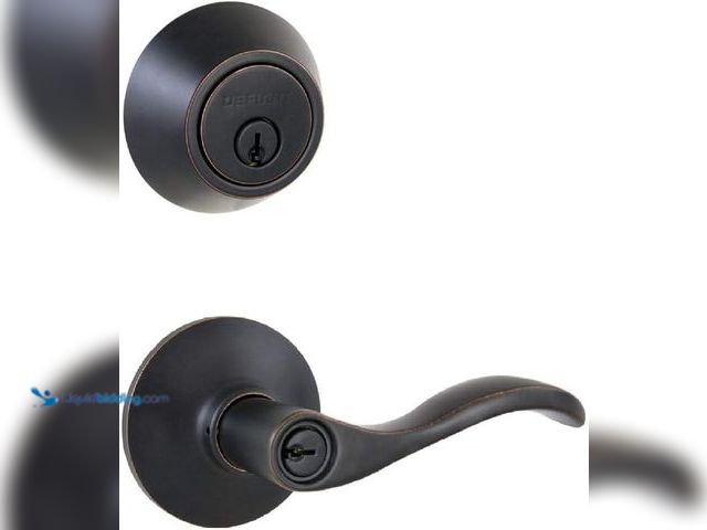 Lot 49-2005754 - Defiant Naples Aged Bronze Entry Lever and Single Cylinder Deadbolt Combo Pack, Model # B07QJ4DR1H, ...