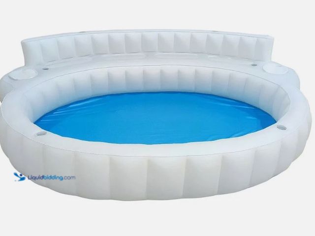 Lot 49-3566933 - Member Mark Oversized Inflatable WHITE Sofa Pool 152in X 126in X 31in, Used