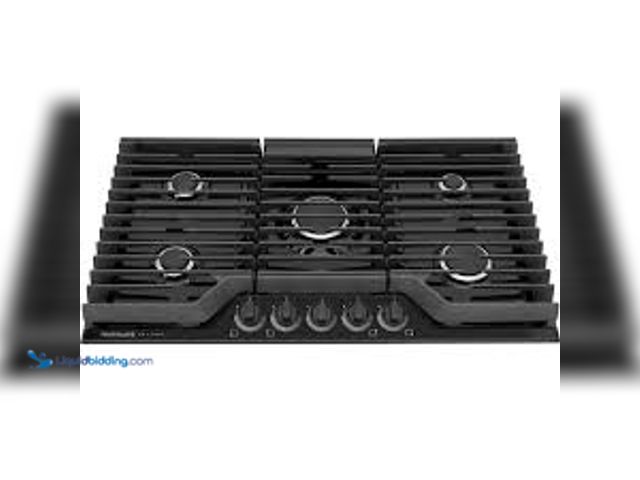 Lot 49-5448656 - Frigidaire Gallery 36 in. Gas Cooktop in Black with 5-Burner Elements, including Quick Boil and Simm...