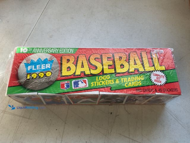 Lot 49-1830475 - COLLECTIBLE WOW! FACTORY SEALED 1990 FLEER BASEBALL 660 CARD SET AND 45 STICKERS INCLUDING BO JACKSO...