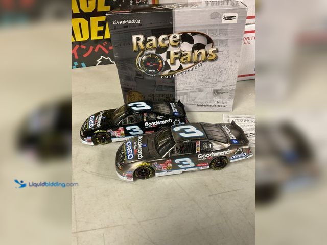 Lot 49-1505403 - COLLECTIBLE ACTION RACING RACE FANS COLLECTIBLES DALE EARNHARDT #3 GOOD WRENCH DUAL CARS OREO BRUSHE...