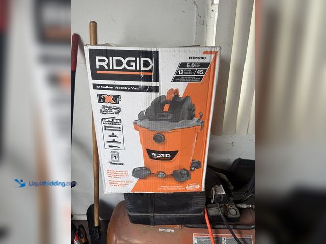 Lot 49-1820950 - 1 Rigid HD1200 Wet/Dry Vac Rigid wet/dry vac