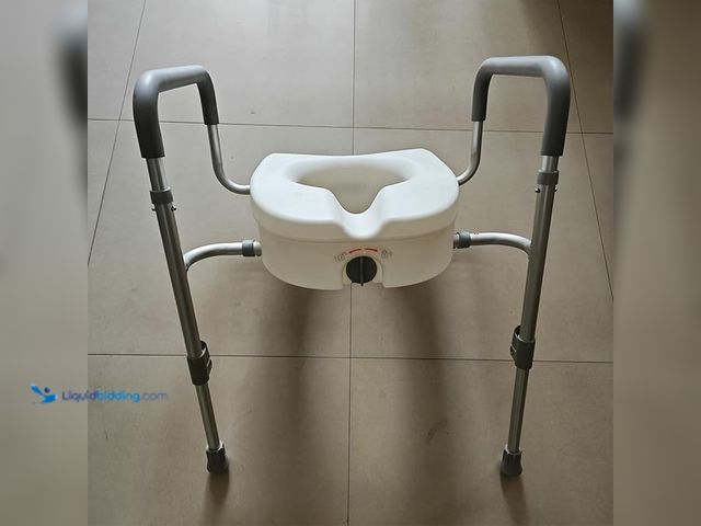 Lot 49-1568831 - WeHwupe Raised Toilet Seat with Handles and Armrests, Toilet Seat Risers for Seniors with Adjustable...