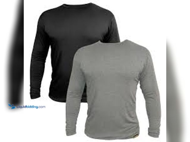 Lot 49-5489009 - QTY 2 - FIRM GRIP Men's Medium Base Layer Long Sleeve Shirt (2-Pack)Model # 68271-20. New