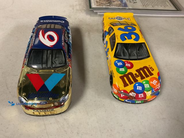 Lot 49-5467324 - Other LOT OF 2 RACING CHAMPIONS 1/24 SCALE DIECAST CARS NO BOXES INCLUDING #6 VALVOLINE MARK MARTINS...