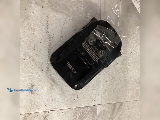Lot 49-3565332 - RIDGID 18V 2.0 Ah Lithium-Ion Battery Model # r87002 unused.