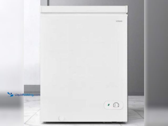 Lot 49-2025320 - Vissani 5.0 cu. ft. Manual Defrost Chest Freezer with LED Light HMCF5W5, Model # 16781123563, MSRP $...