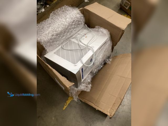 Lot 49-5551964 - Aeocky LEO-Lite Dehumidifier, Unused with attachments, works