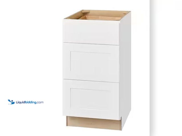 Lot 49-5573114 - Hampton Bay
Avondale 18 in. W x 24 in. D x 34.5 in. H Ready to Assemble Plywood Shaker Drawer Base ...