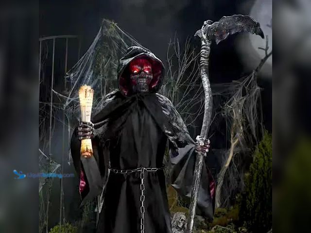 Lot 49-1548727 - Home Accents Holiday 7.5ft Grave & Bones Animated LED Fiery Reaper Halloween Decoration Model #39693...