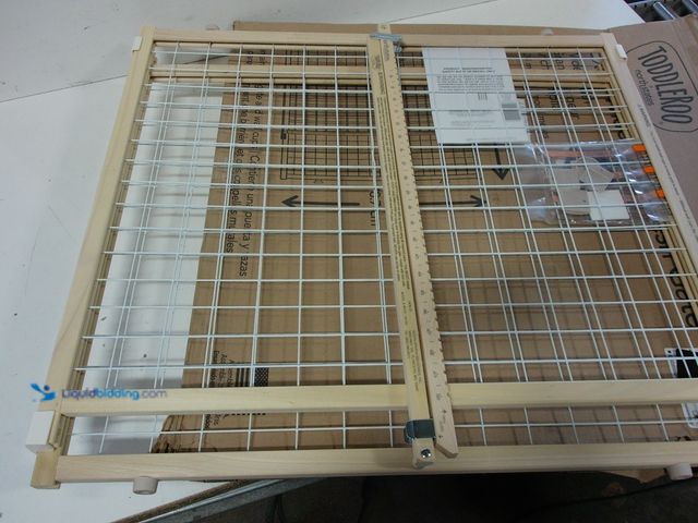 Lot 49-1570020 - TODDLEROO BY NORTH STATES Wide Wire Mesh Gate 32 in., Fits 29.5 to 50 in. W openings, Model # 4615, ...