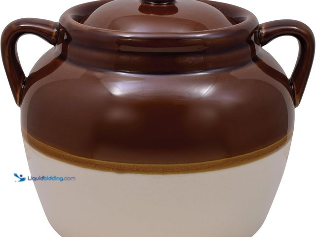 Lot 49-5437604 - R&M International Traditional Style 4.5-Quart Large Ceramic Bean Pot with Lid, Brown. [Model: B0026F...