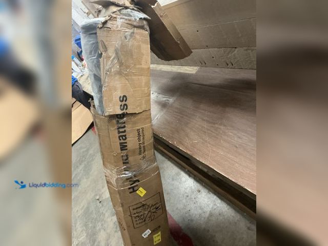 Lot 49-3524066 - Queen Size Hybrid Mattress Unused