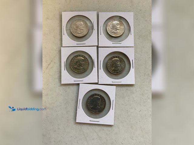 Lot 49-3503512 - LOT OF 5 SUSAN B ANTHONY ONE DOLLAR COINS ALL 1979