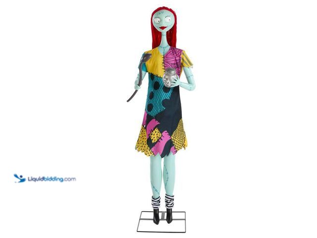 Lot 49-5435855 - Disney
6 ft. Deluxe Life-Size Animated Sally Unused