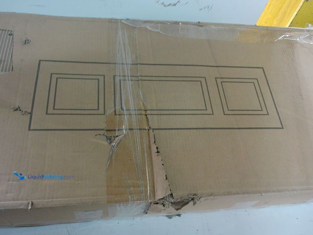 Lot 49-1576847 - White Wooden 2 Panel Full Slab Bifold Closet Doors Without Hardware (84in x 29.5in Completed Size) M...