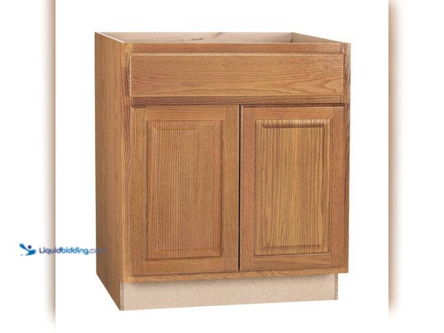 Lot 49-5413609 - Hampton Bay
Hampton 30 in. W x 24 in. D x 34.5 in. H Assembled Base Kitchen Cabinet in Medium Oak w...