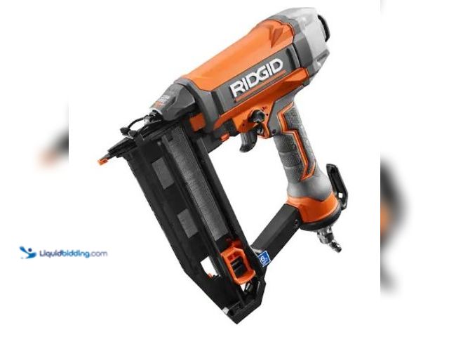 Lot 49-3615900 - RIDGID Pneumatic 16-Gauge 2-1/2 in. Straight Finish Nailer with CLEAN DRIVE Technology, Model # R250...