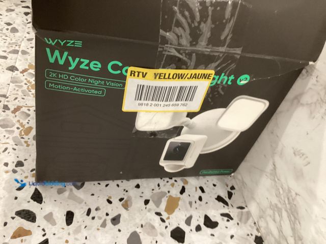 Lot 49-5412992 - Wyze cam floodlight, unused, no factory pic