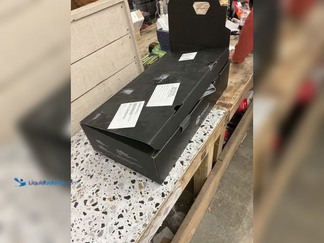 Lot 49-5485309 - HexClad 7-piece Cookware Set. Item 1244601 | Model 859006007083. Used