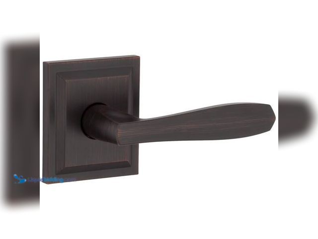 Lot 49-5452304 - Baldwin
Torrey Venetian Bronze Low Profile Rose Hall/Closet Passage Door Handle SKU # 1004697083 It...