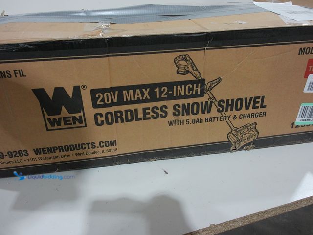 Lot 49-2006032 - WEN 20V Max 12-Inch Cordless Snow Shovel with 5Ah Battery and Charger, Model # 20720, Slightly used,...