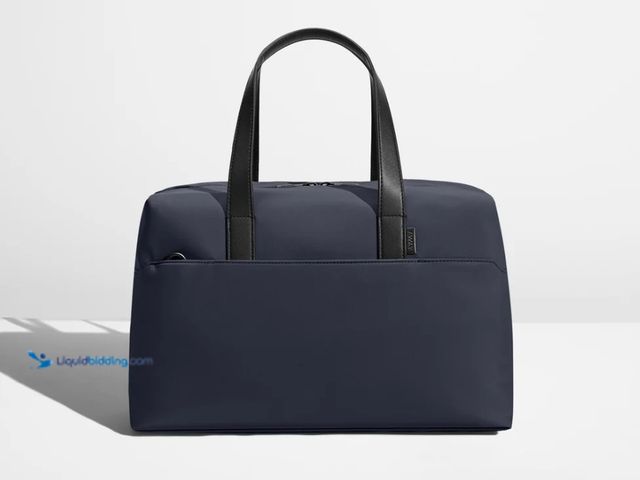 Lot 49-5437182 - AWAY The Everywhere Bag. Navy. [Model: 100108nvy-nyl standard] Unused