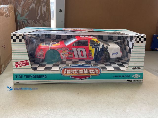 Lot 49-11009 - Other ERTL AMERICAN MUSCLE COLLECTORS EDITION TIDE THUNDERBIRD 1/18 SCALE DIECAST RICKY RUDD #10 NEW...