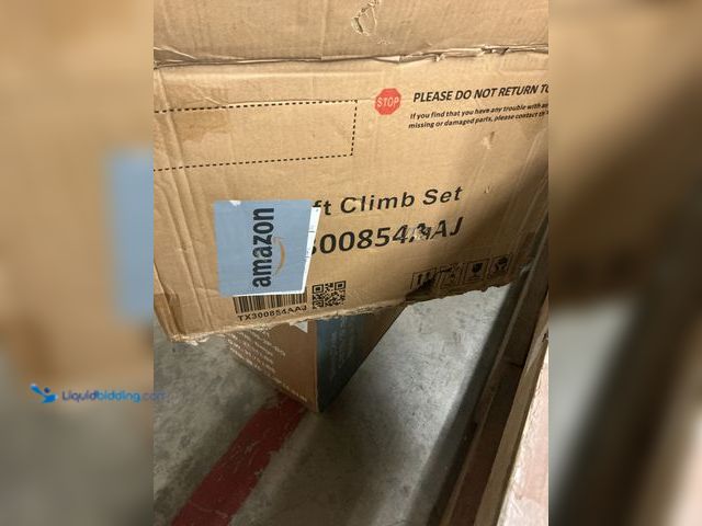 Lot 49-3531057 - Soft Climb Set (box damage) Unused