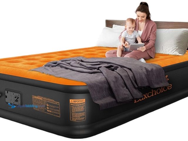 Lot 49-1516345 - Luxchioce Air Mattress with Built in Pump Luxury Queen Inflatable Airbed Quick Inflation Deflation B...