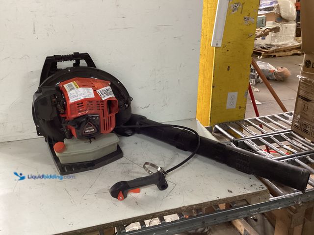 Lot 49-1630813 - PARTS AND REPAIR: ECHO 200 MPH 700 CFM 59.7cc Gas Low Exhaust Emission Engine Backpack Leaf Blower w...