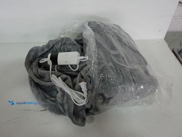 Lot 49-3480468 - Qieryun Heated Blanket Electric Throw, Super Cozy Soft Sherpa Heating Blanket with 10 Heating Levels...