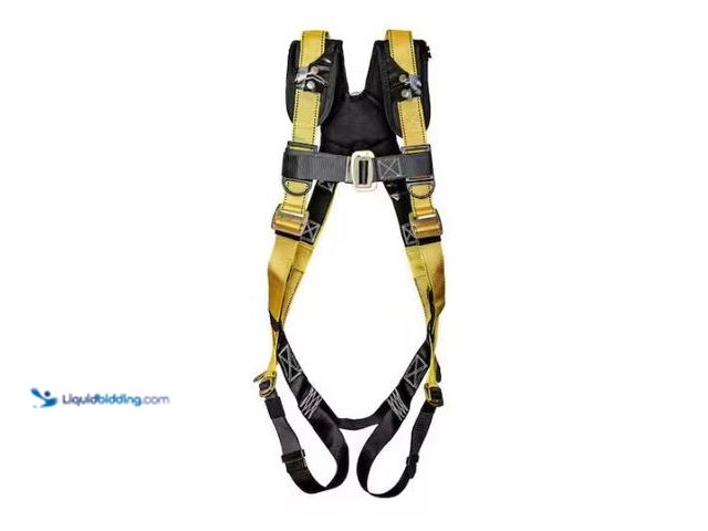 Lot 49-1569379 - Guardian Fall Protection Seraph Universal Harness, Model # 11160, Unused.  Ref#SR0114