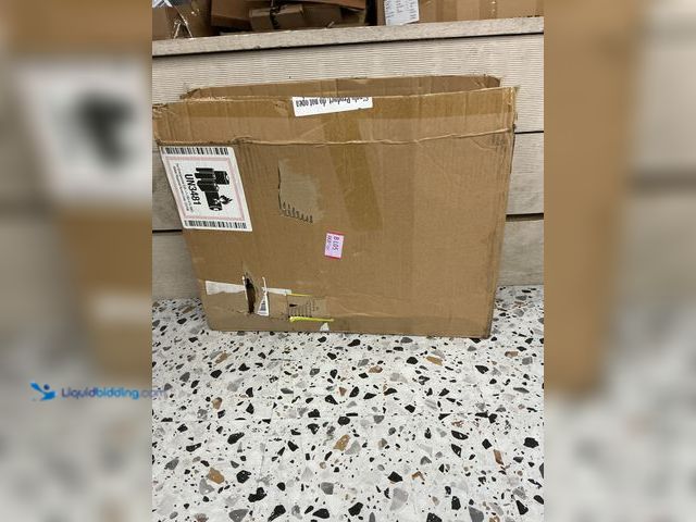 Lot 49-5485996 - LIPFISBARBERSHOP.COM The 360 LED Mirror - Adjustable Telescoping Hooks. Unused.