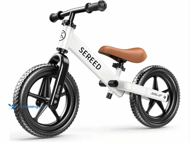 Lot 49-1990882 - 1 New Sereed BALANCE BIKE    SEREED balance bike for toddlers, color white, for 2- to 5-year-olds.