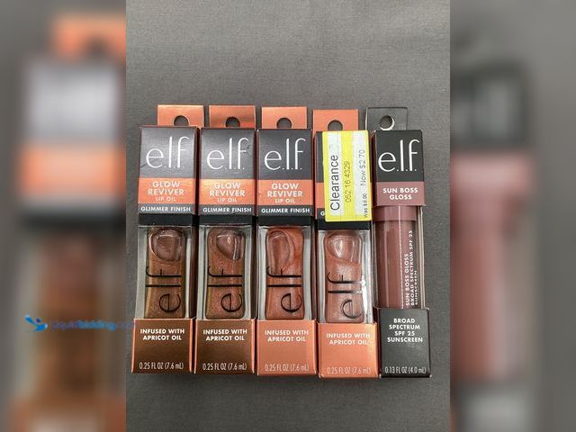 Lot 49-911584 - New Lot of 5 e.l.f. Cosmetics items including 4 glow reviver lip oil in two different shades, and on...