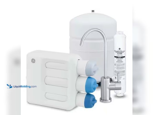 Lot 49-1536751 - GE Under Sink 5 Stage Premium Reverse Osmosis Water Filtration System, Model # GXRV40TBN, Slightly U...