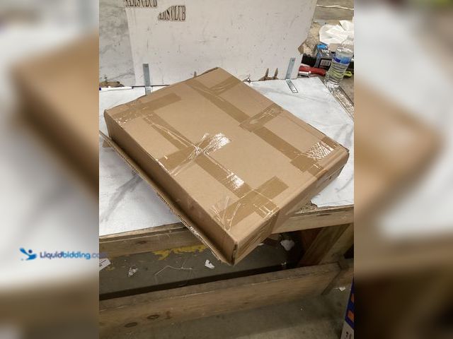 Lot 49-5475948 - Motorcycle Front Stand. Model: MTP36592. Unused