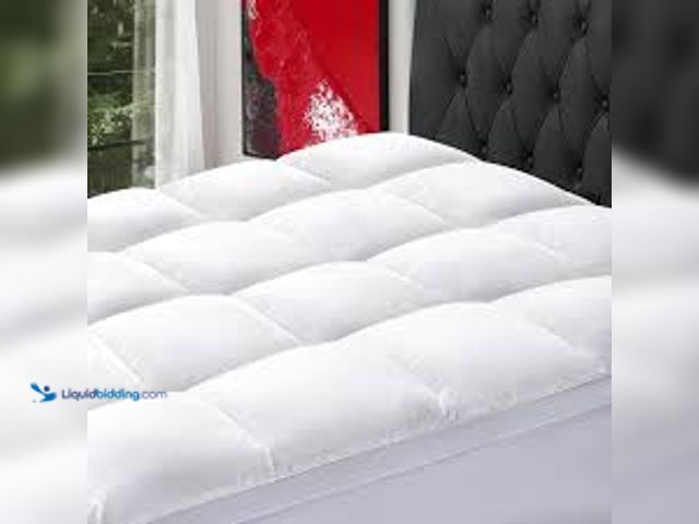 Lot 49-5436433 - Sopat king mattress topper. New/factory sealed.