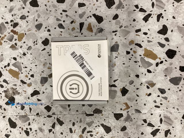 Lot 49-3527849 - CARORAV Tire Pressure Sensor Item is unused.